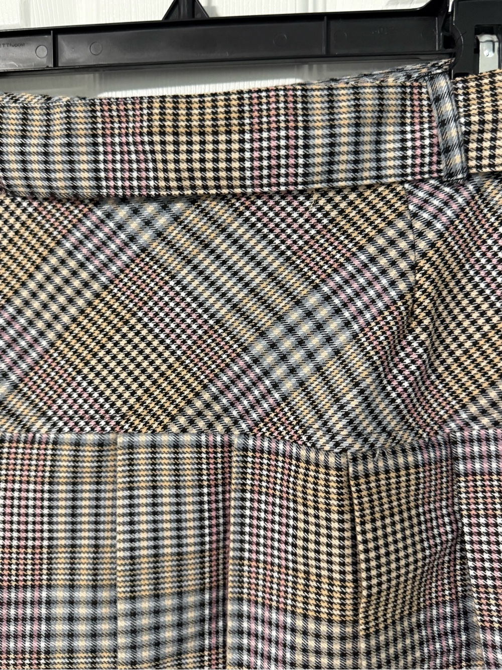 Cali1850 - Pleated Plaid Mini Skirt with Belt, M - Picture 4 of 11